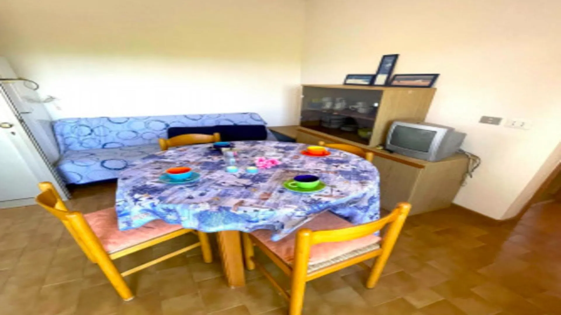 Beachside Bliss Cozy One-Bedroom Flat - Beahost ビビオーネ イタリア